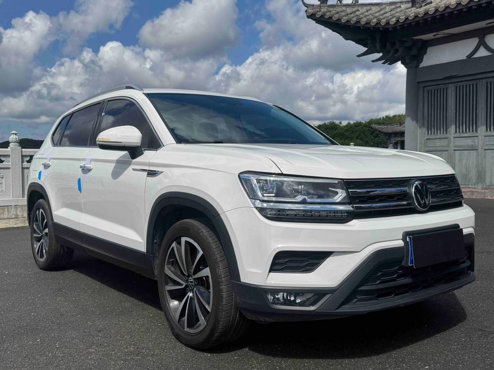 Volkswagen Tharu