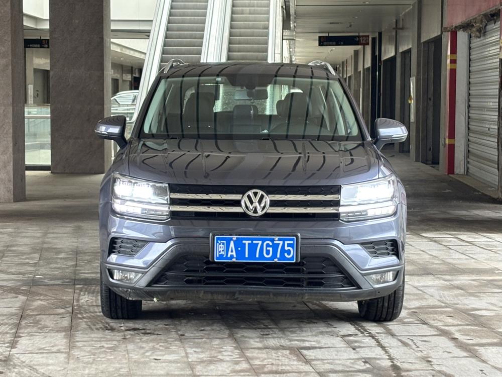 Volkswagen Tharu