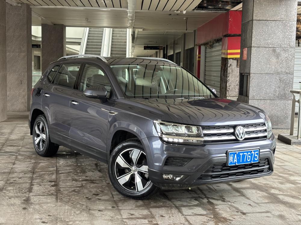 Volkswagen Tharu