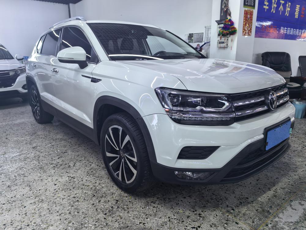 Volkswagen Tharu