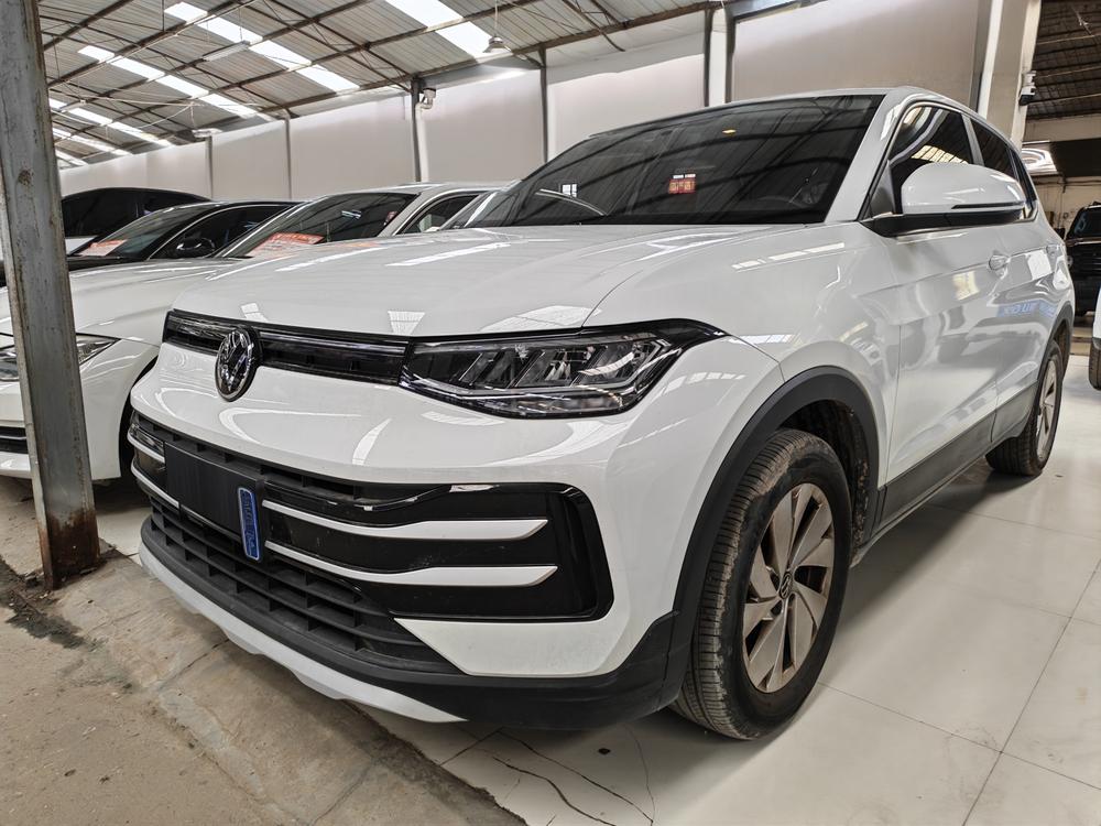 Volkswagen Tharu