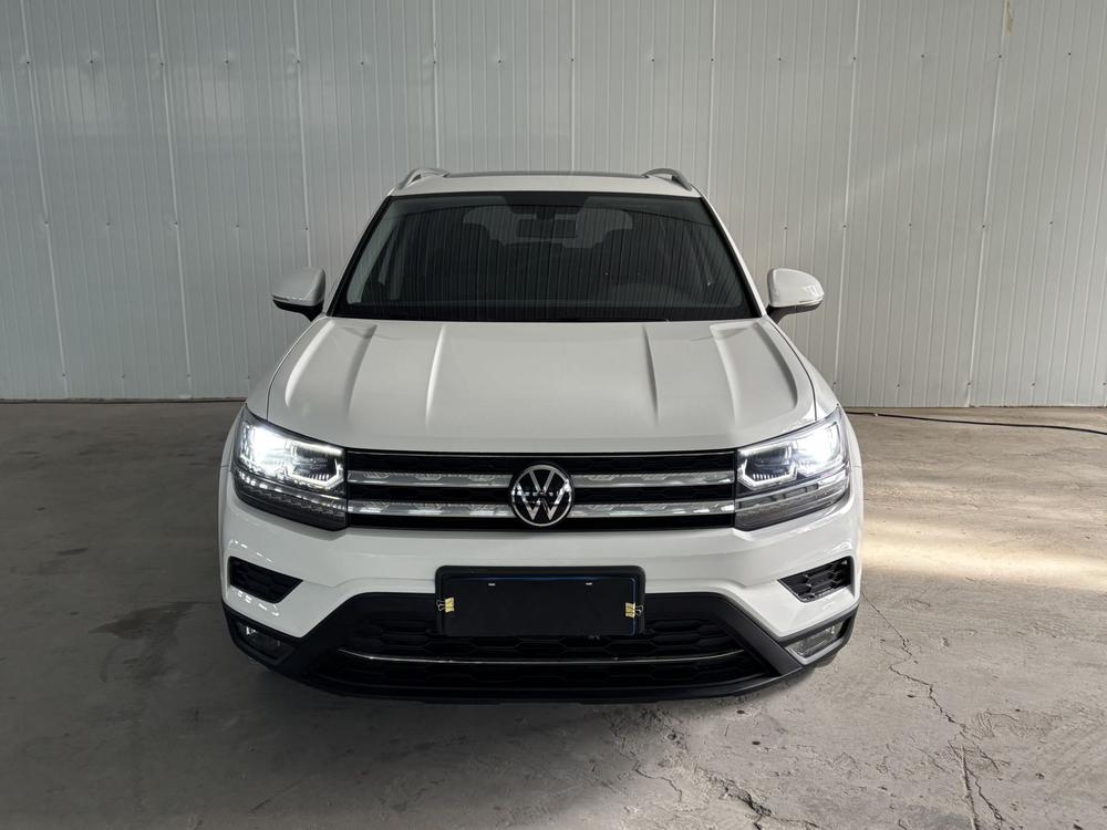 Volkswagen Tharu
