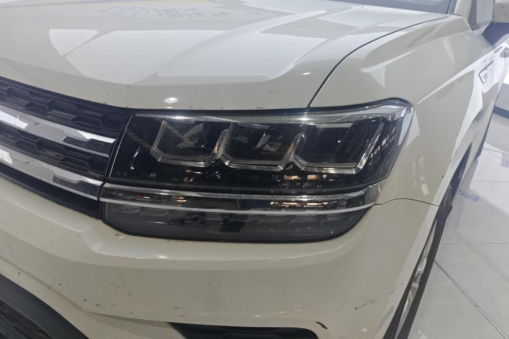 Volkswagen Tharu