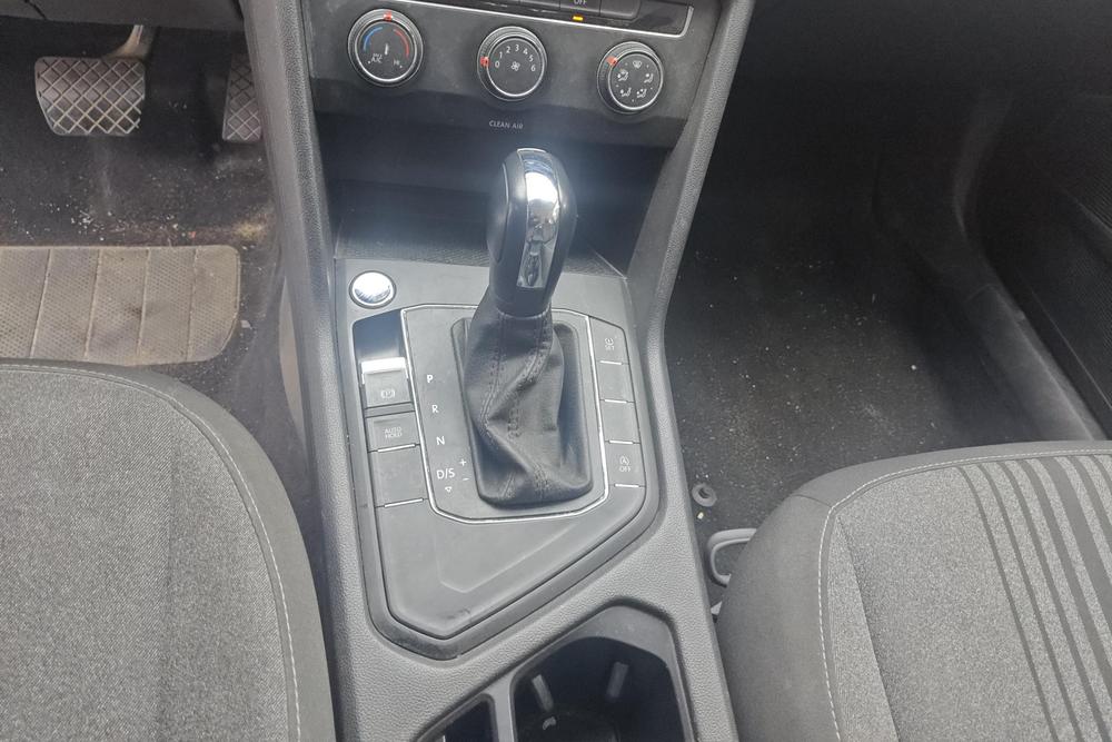 Volkswagen Tharu