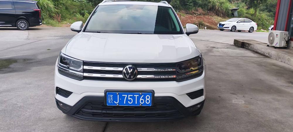 Volkswagen Tharu