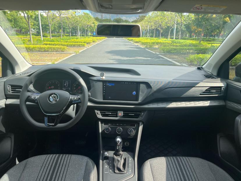 Volkswagen Tharu