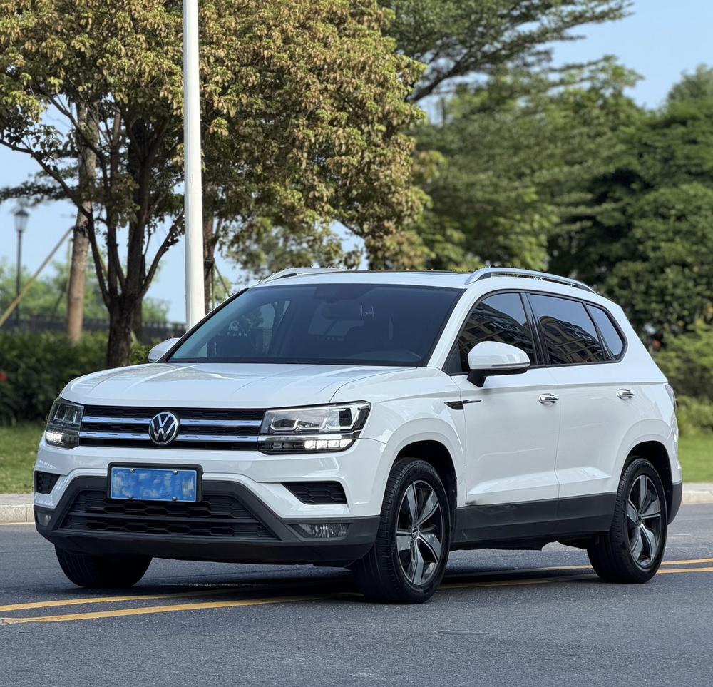 Volkswagen Tharu