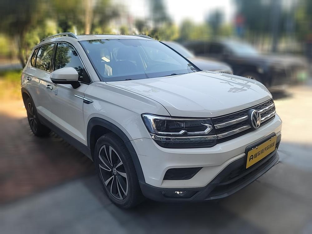 Volkswagen Tharu