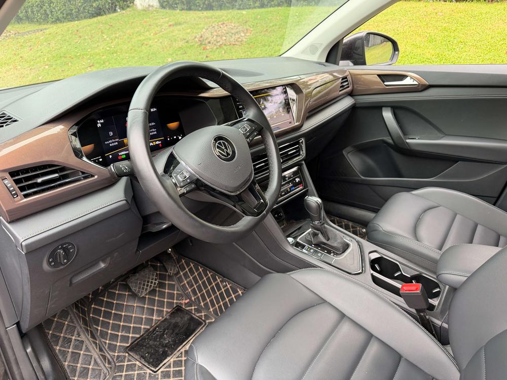 Volkswagen Tharu