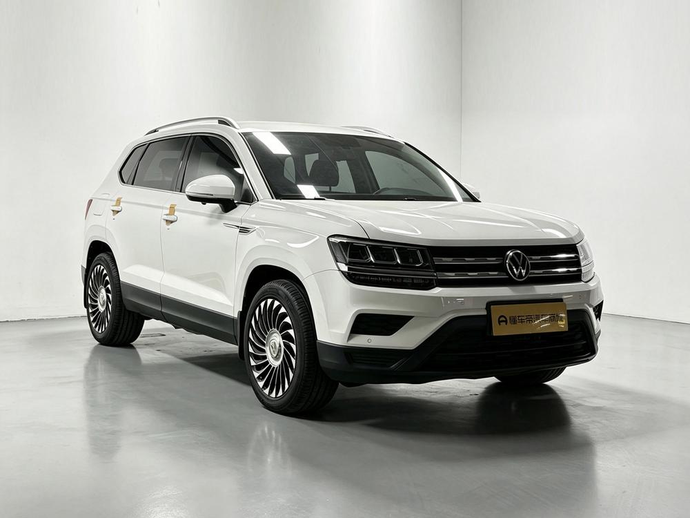 Volkswagen Tharu