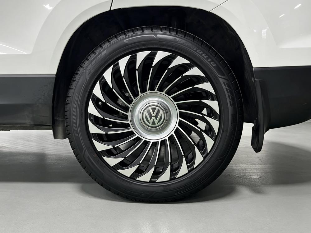 Volkswagen Tharu