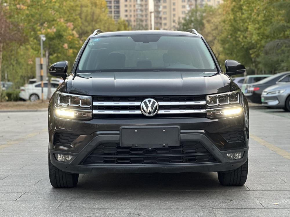 Volkswagen Tharu