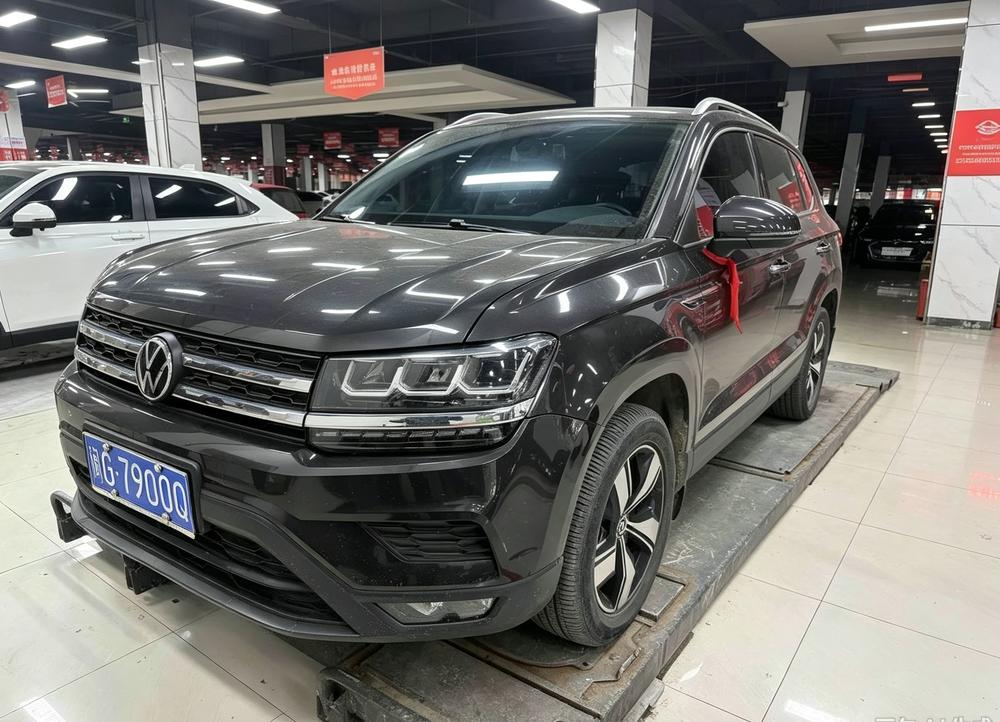 Volkswagen Tharu