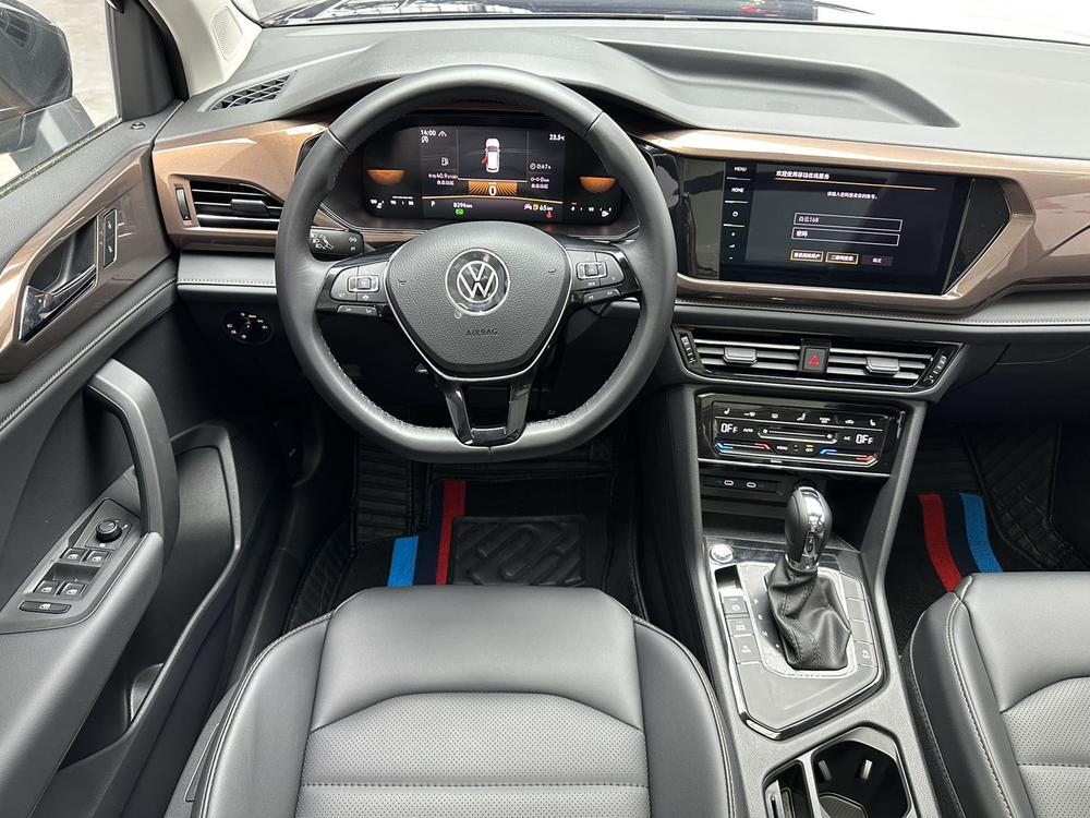 Volkswagen Tharu