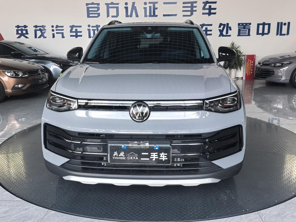 Volkswagen Tharu