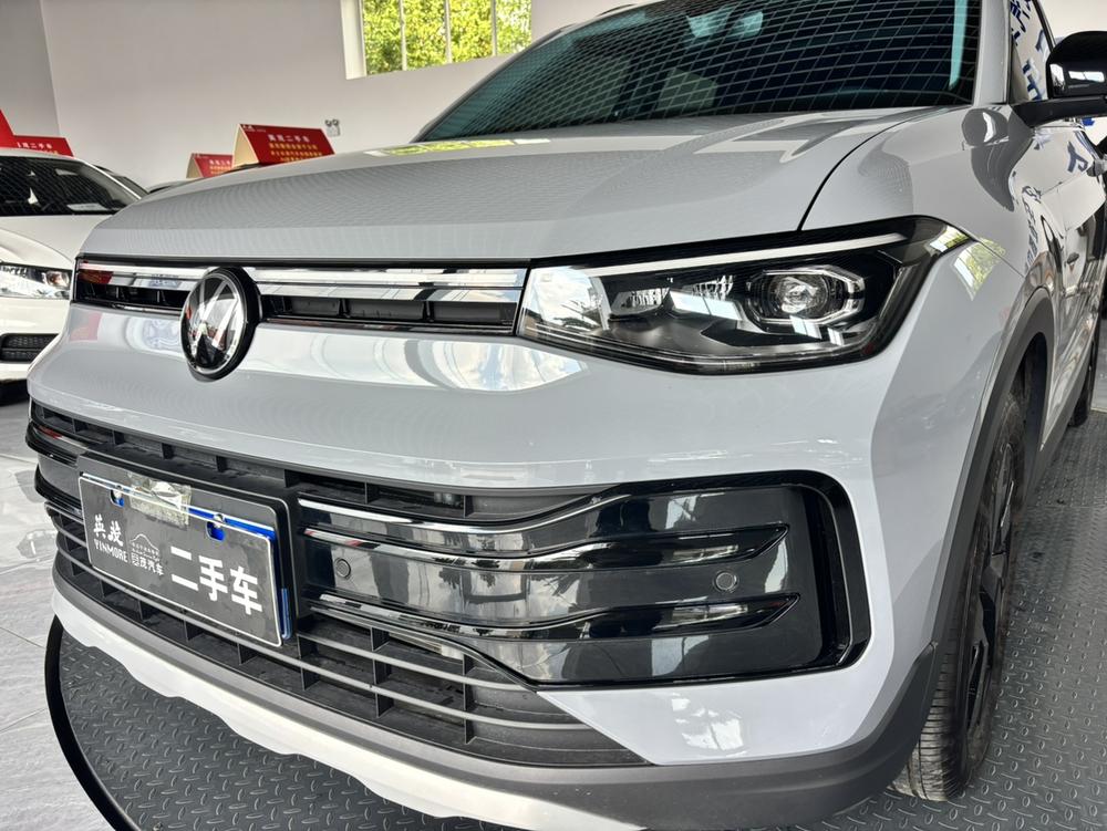 Volkswagen Tharu