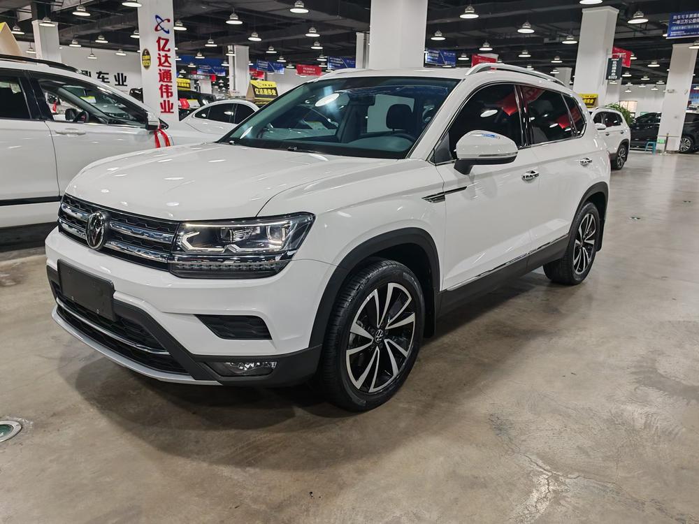 Volkswagen Tharu