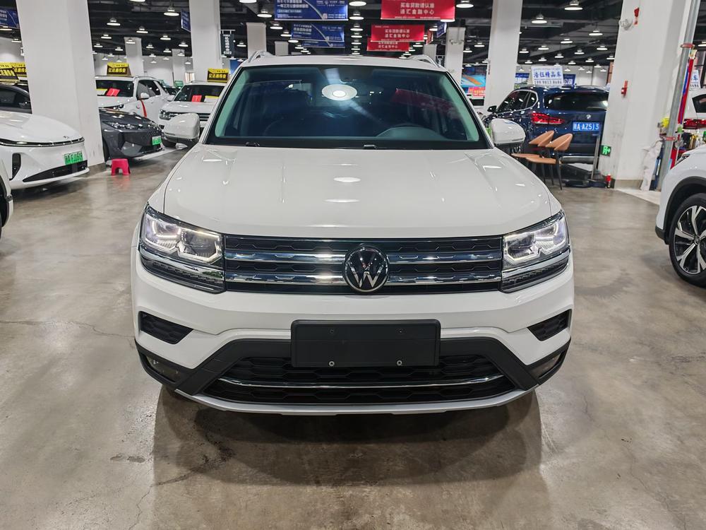 Volkswagen Tharu