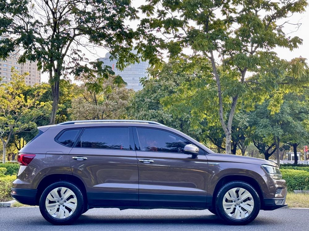 Volkswagen Tharu