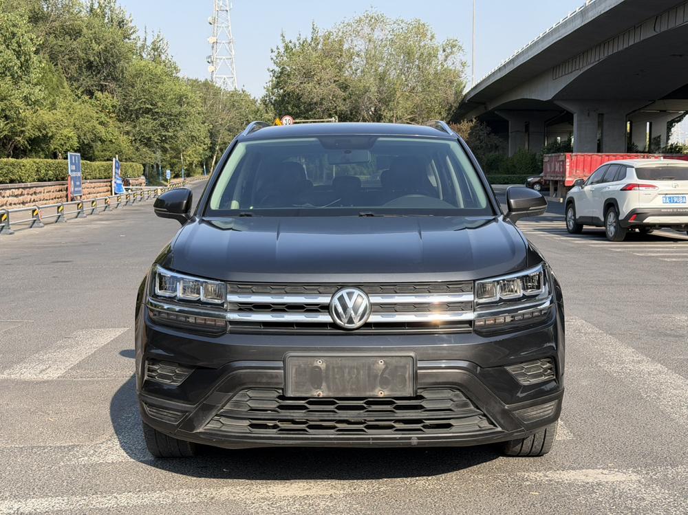 Volkswagen Tharu