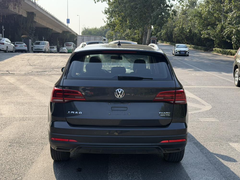 Volkswagen Tharu