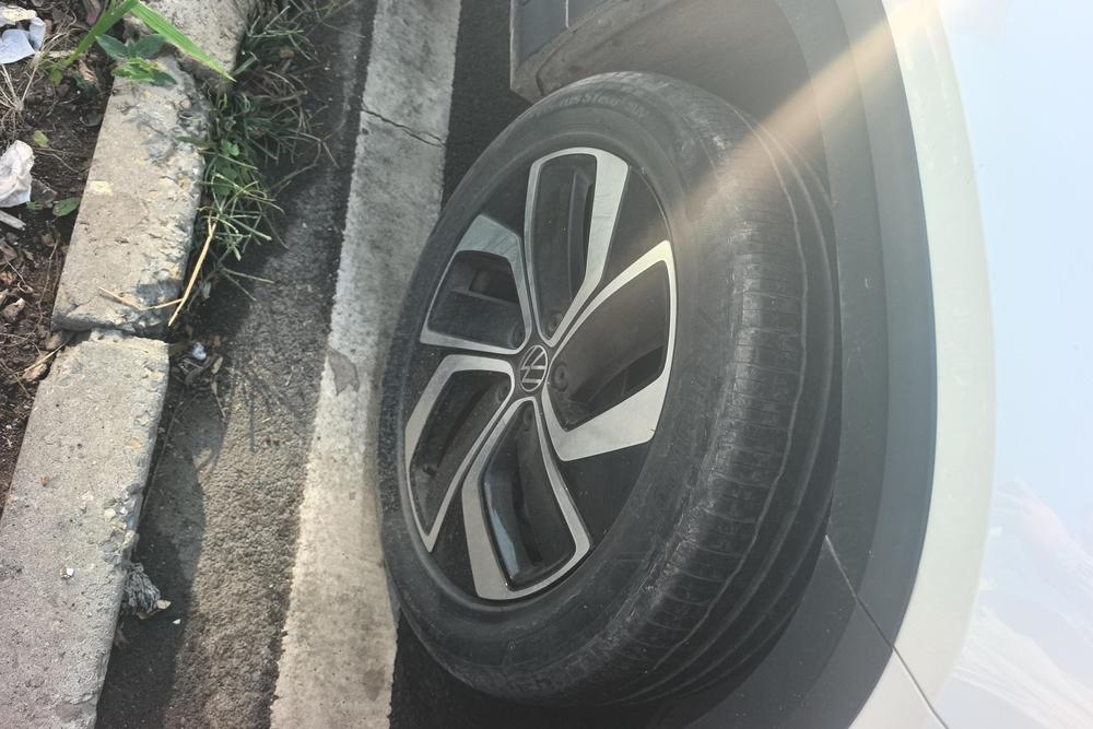 Volkswagen Tharu