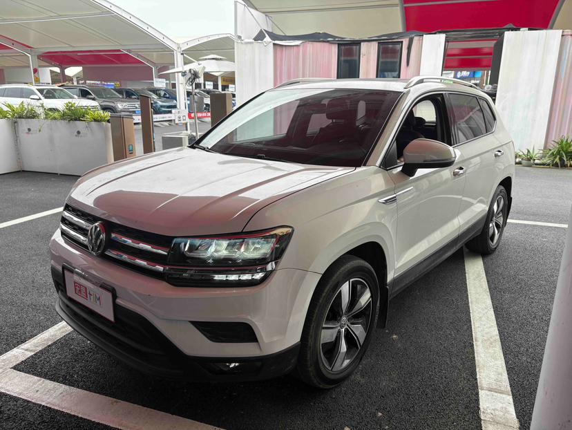 Volkswagen Tharu