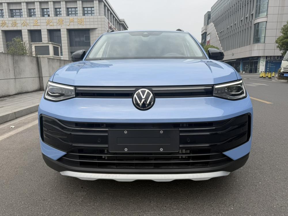 Volkswagen Tharu