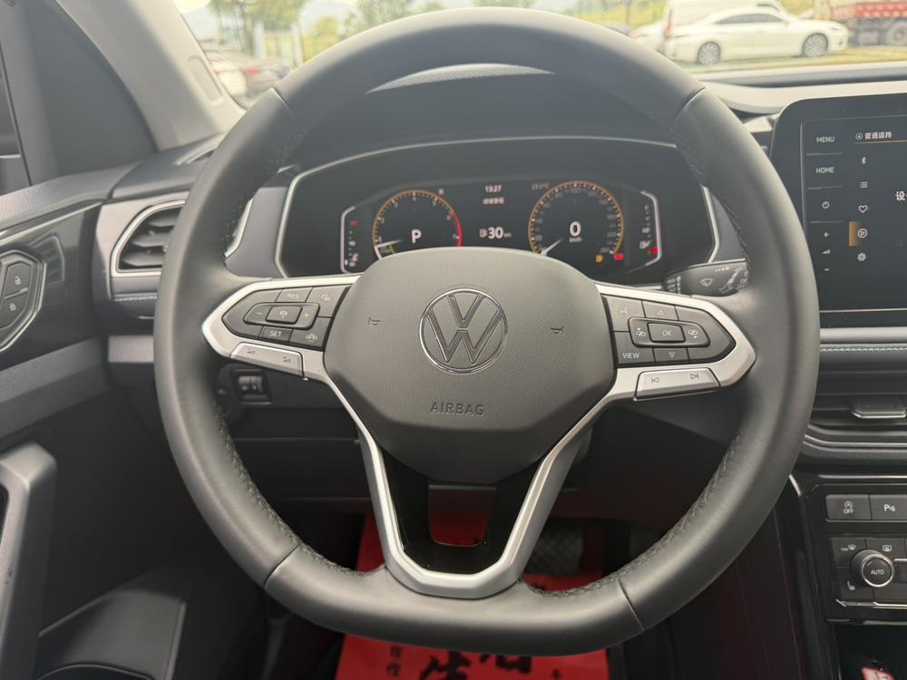 Volkswagen Tharu