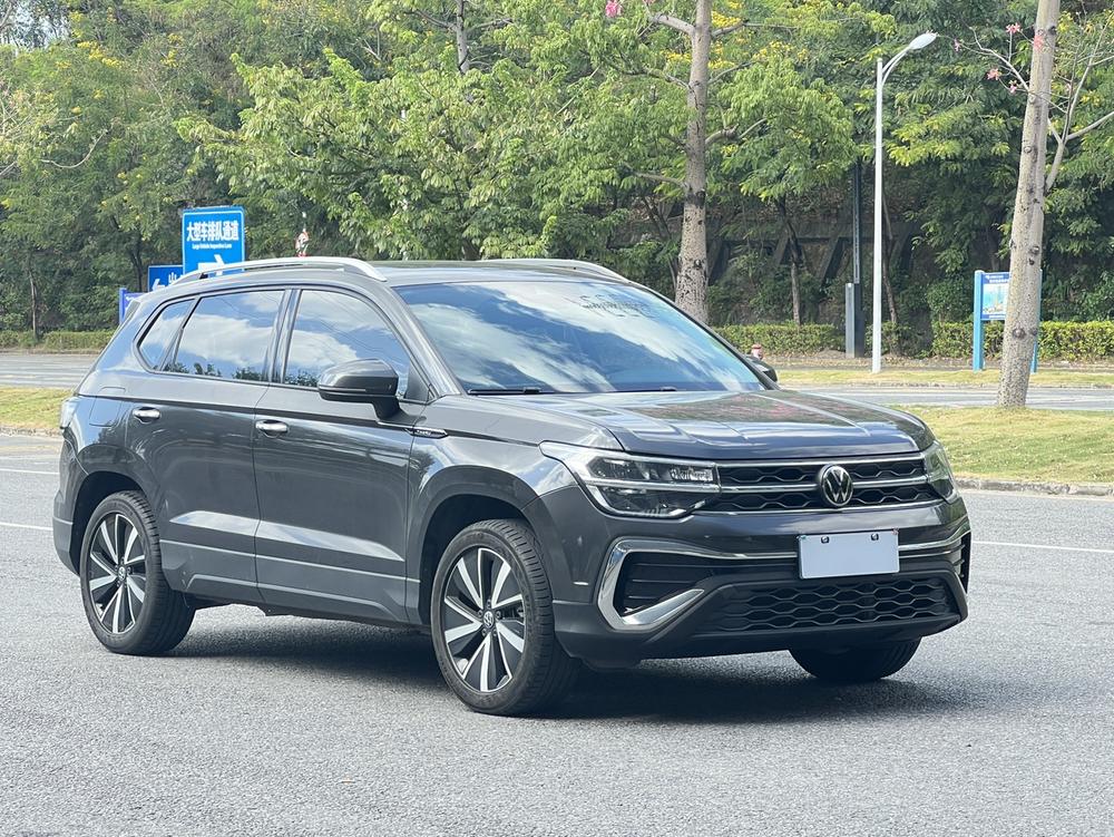 Volkswagen Tharu