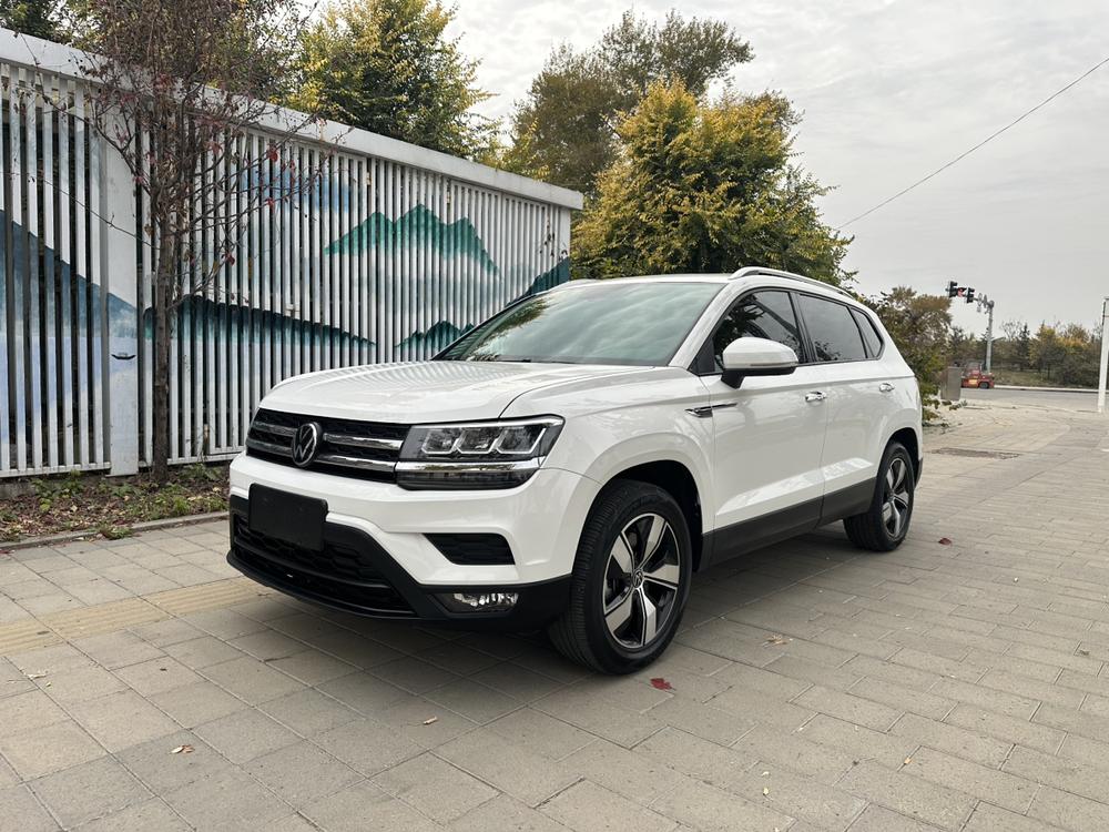 Volkswagen Tharu
