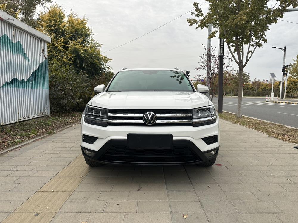 Volkswagen Tharu