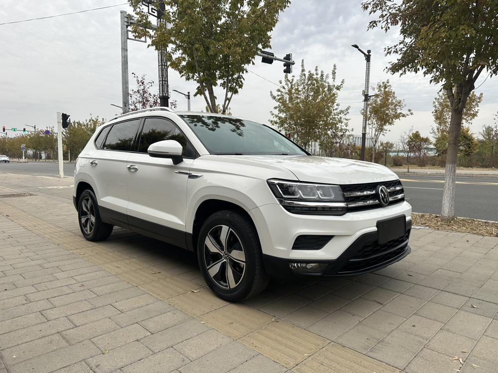 Volkswagen Tharu