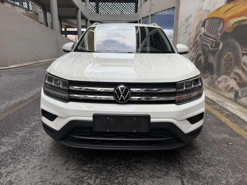 Volkswagen Tharu