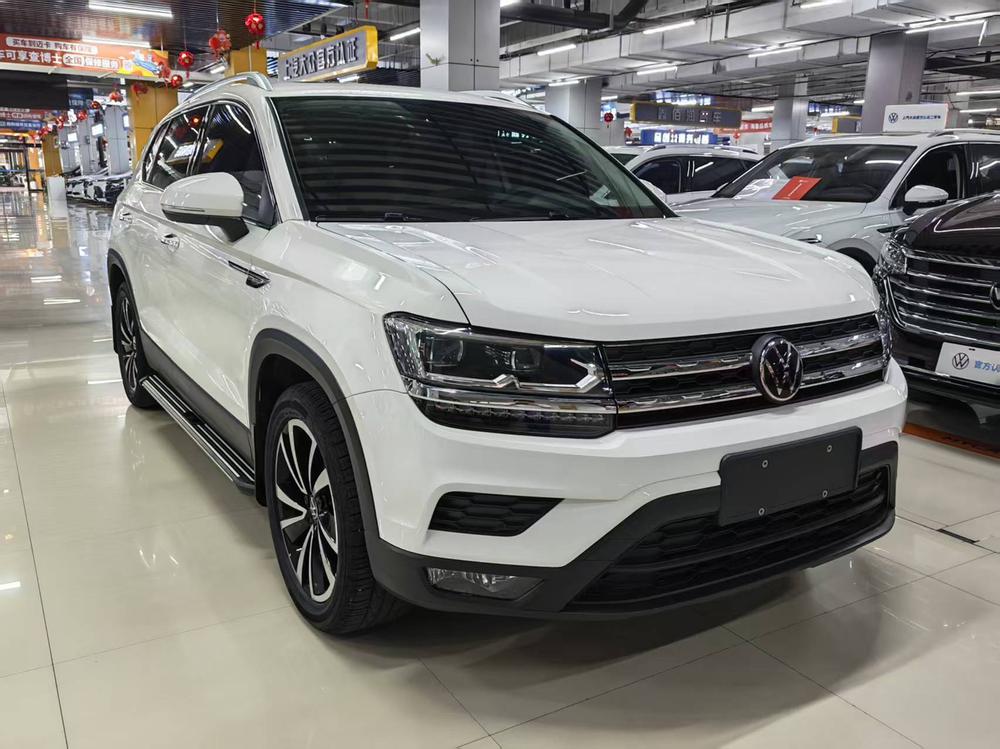 Volkswagen Tharu