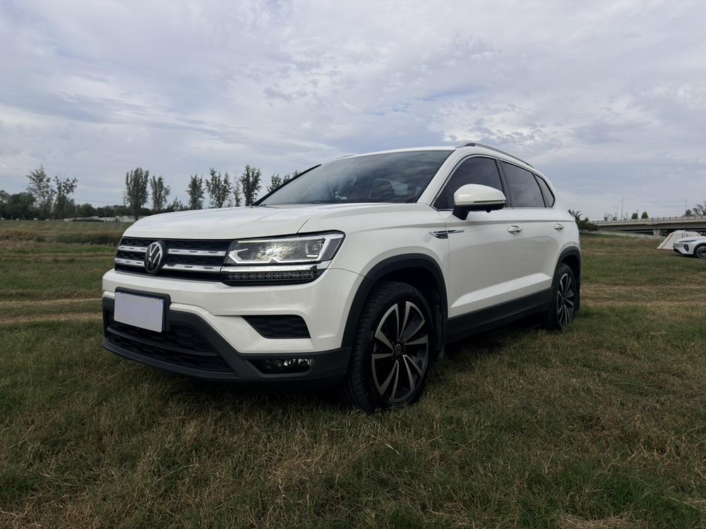 Volkswagen Tharu