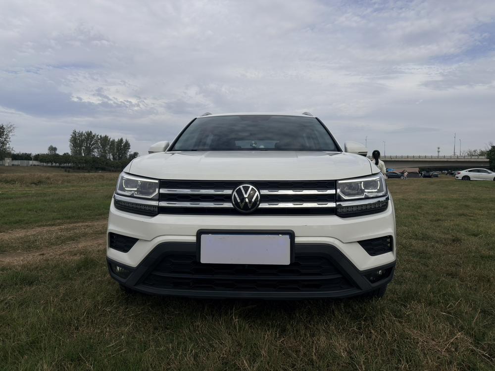 Volkswagen Tharu