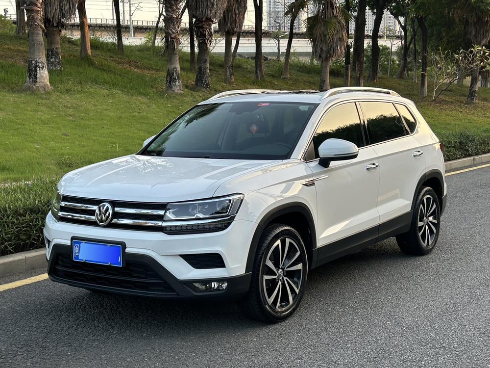 Volkswagen Tharu