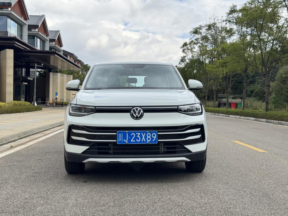 Volkswagen Tharu
