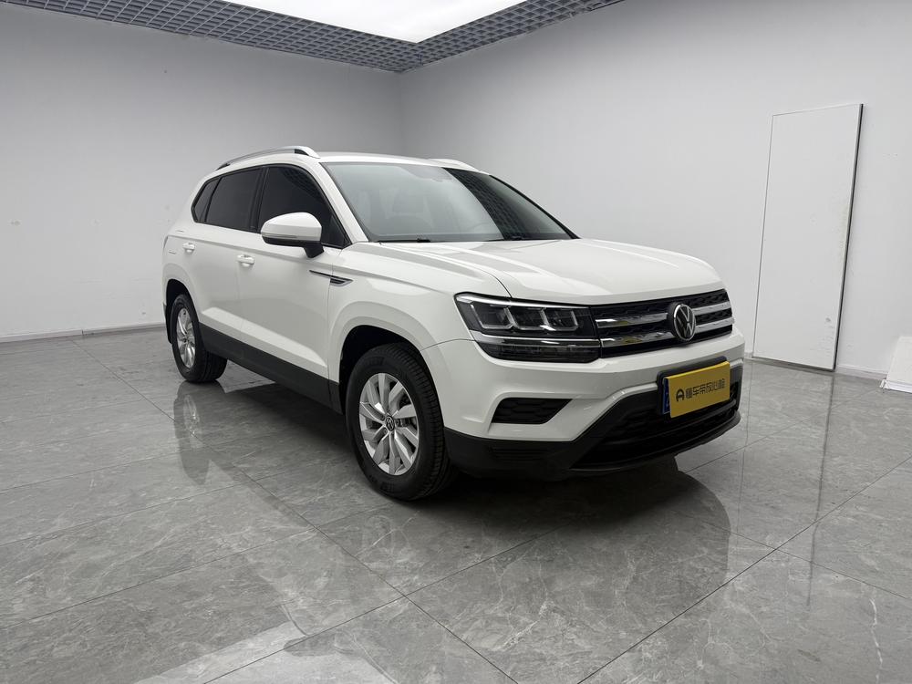 Volkswagen Tharu