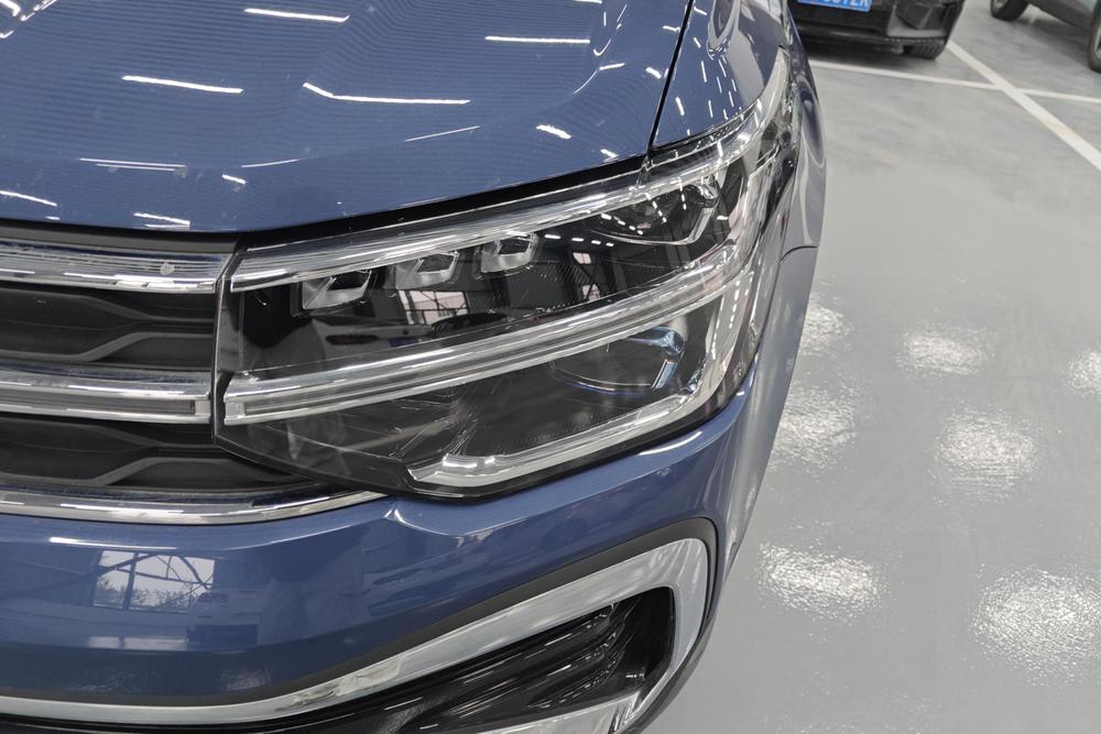 Volkswagen Tharu