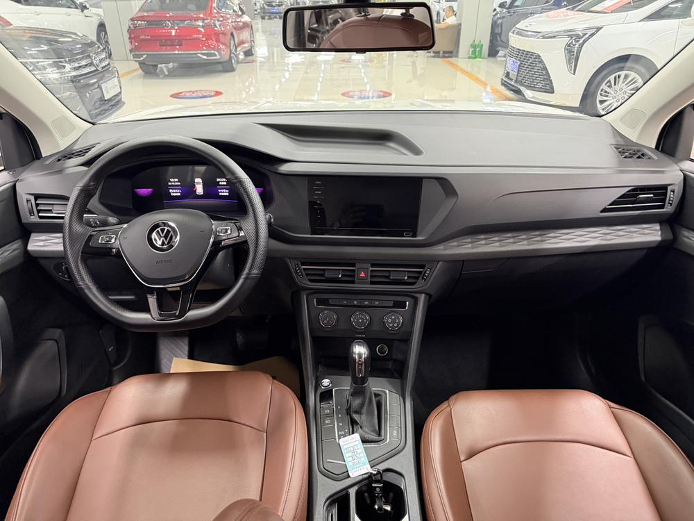 Volkswagen Tharu