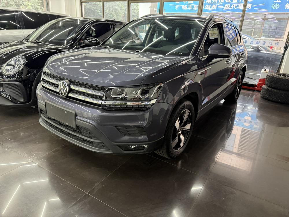 Volkswagen Tharu