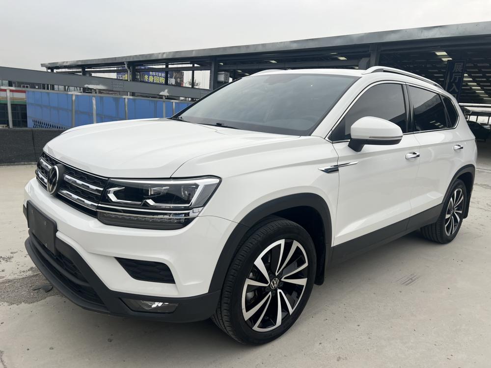 Volkswagen Tharu