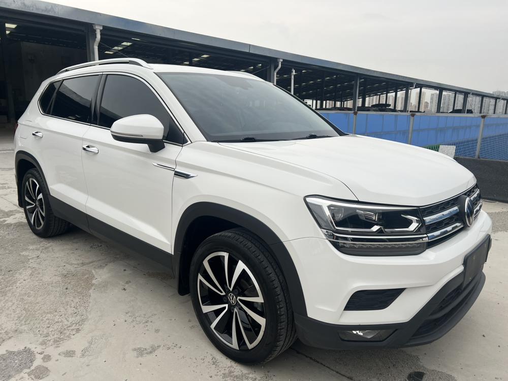 Volkswagen Tharu