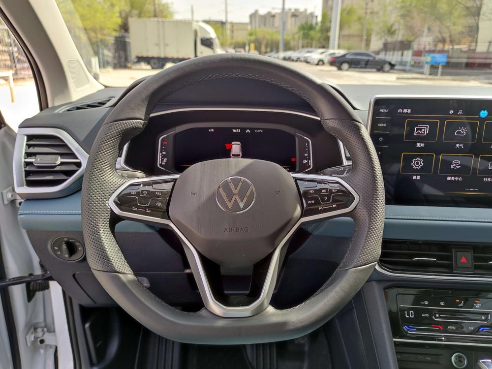 Volkswagen Tharu