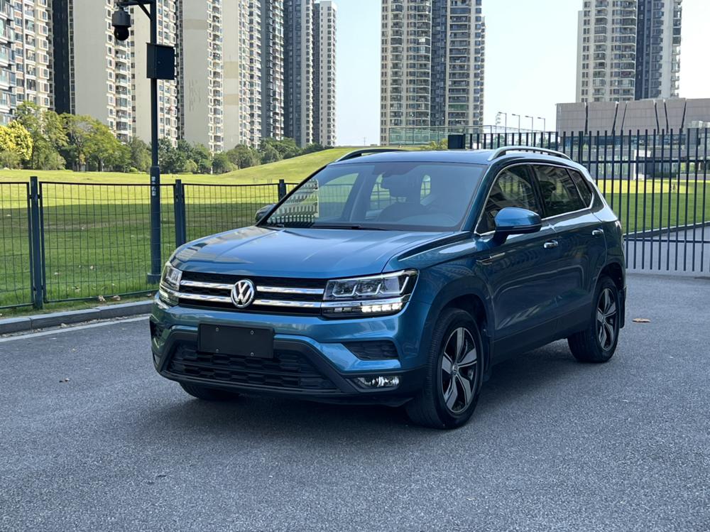 Volkswagen Tharu