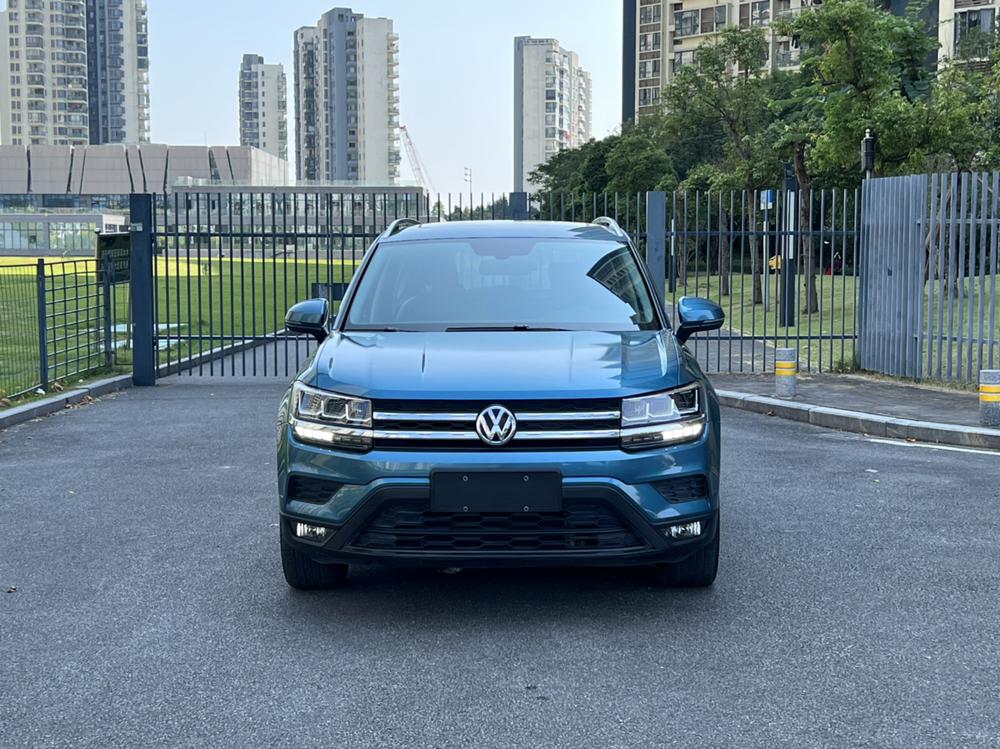 Volkswagen Tharu
