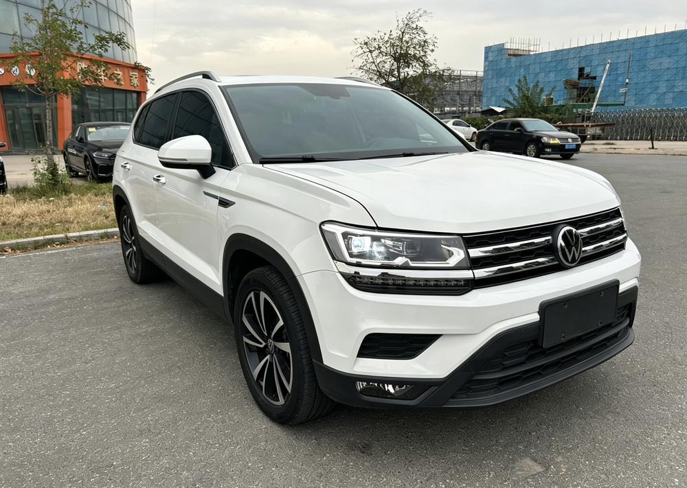 Volkswagen Tharu