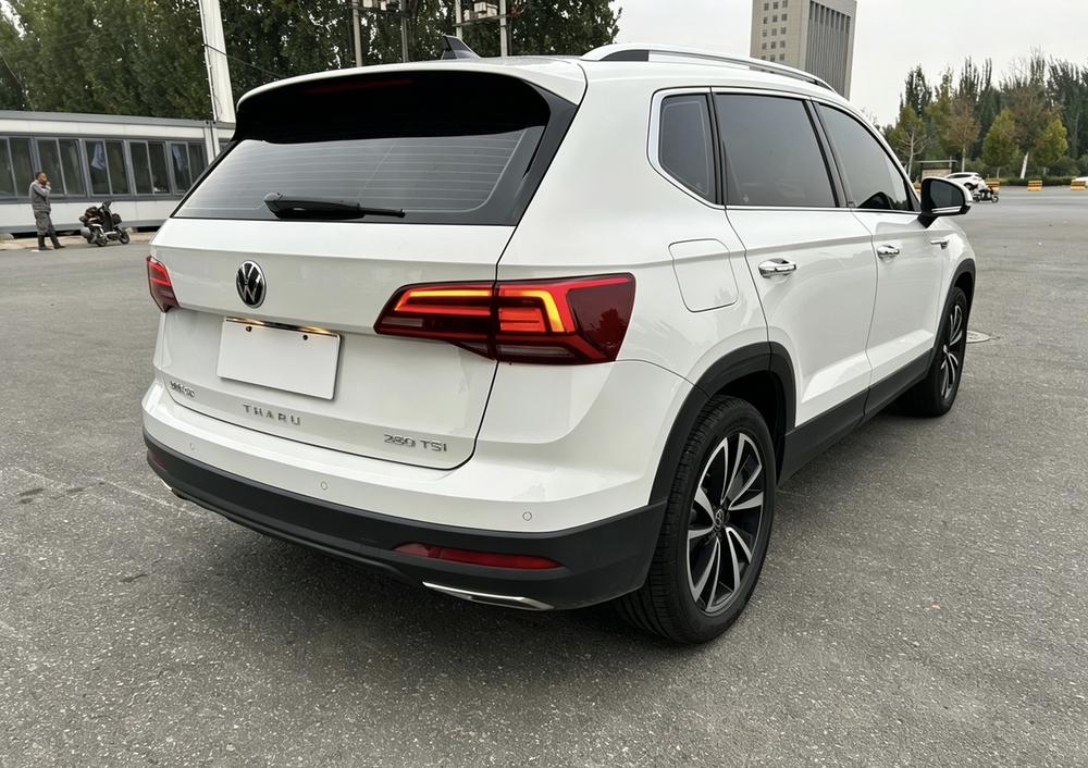 Volkswagen Tharu